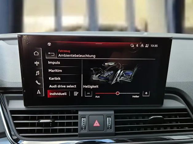 Audi Q5 55 TFSI e PHEV S line quattro S-tronic Gletscherweiss Metallic