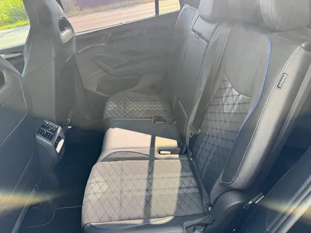 VW Tayron 2.0 TSI R-Line DSG 4Motion
