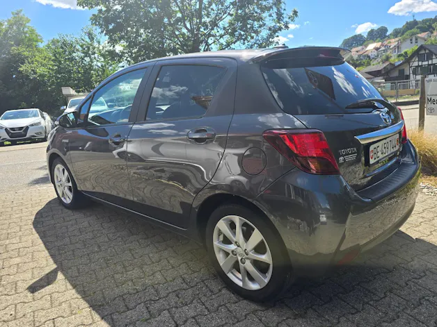 Toyota Yaris 1.5 VVT-i Hybrid Swiss Trend e-CVT