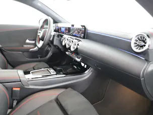 MERCEDES-BENZ CLA 250 4Matic 8G-DCT