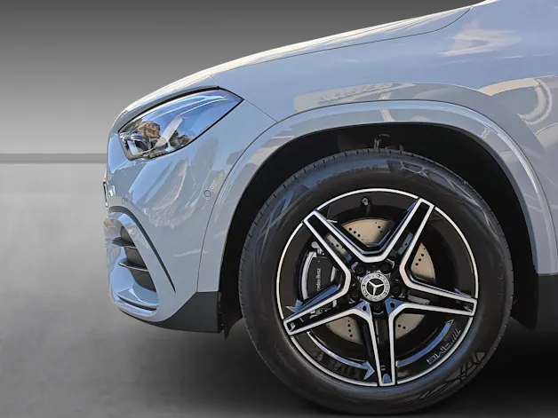Mercedes-Benz GLA 250 4Matic Swiss Star