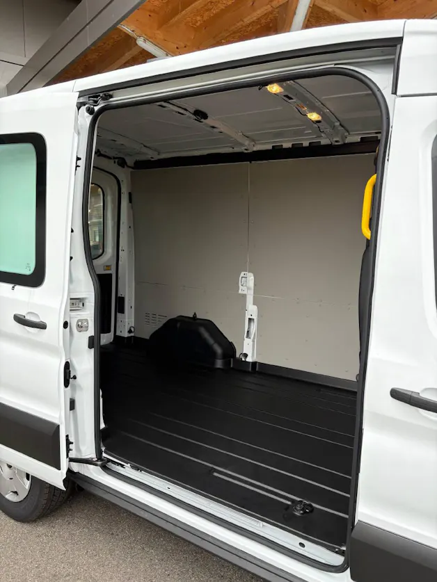 Ford Transit Van 350 L2H2 2.0 EcoBlue 165 Trend