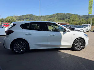 FORD Focus 1.0 MHEV ST-Line X Automat