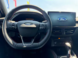 FORD Focus 1.0 MHEV ST-Line X Automat