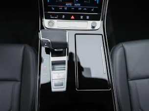 Audi A8 50 TDI quattro tiptronic *22" Felgen*Allradlenkung*Matrix LED*Head Up*