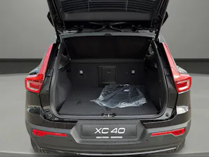 VOLVO XC40 B4 Benzin Mild Hybrid Ultra Black Edition DCT