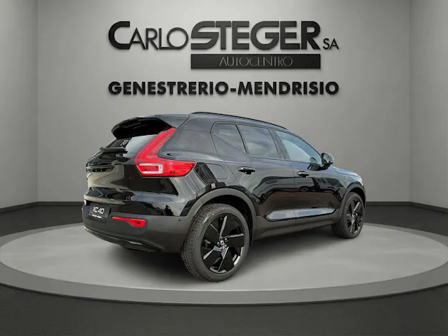 Volvo XC40 B4 Benzin Mild Hybrid Ultra Black Edition DCT