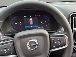 VOLVO XC40 B4 Benzin Mild Hybrid Ultra Black Edition DCT