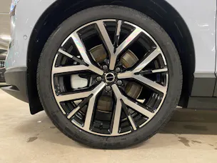 VOLVO EX30 P8 69kWh Twin Ultra