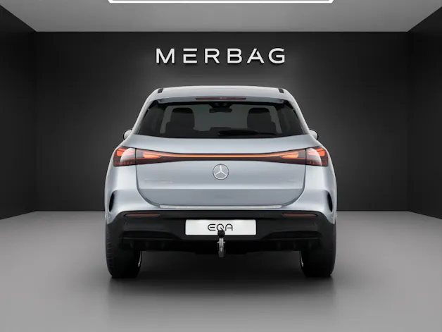 Mercedes-Benz EQA 350 66,5 kWh 4Matic Swiss Star