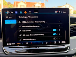 VW Passat Variant 1.5 TSI eHybrid 204 PS Elegance *** WUNDERSCHÖNES FAHRZEUG MIT TOP AUSSTATTUNG !!! ***
