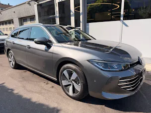 VW Passat Variant 1.5 TSI eHybrid 204 PS Elegance *** WUNDERSCHÖNES FAHRZEUG MIT TOP AUSSTATTUNG !!! ***