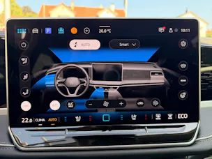 VW Passat Variant 1.5 TSI eHybrid 204 PS Elegance *** WUNDERSCHÖNES FAHRZEUG MIT TOP AUSSTATTUNG !!! ***