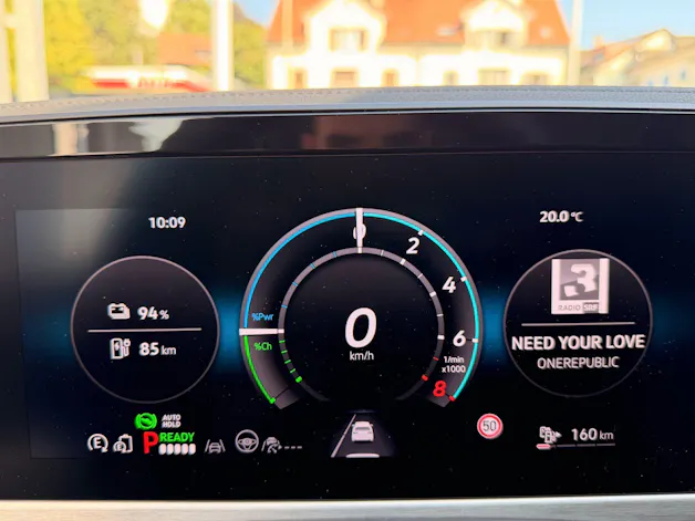 VW Passat Variant 1.5 TSI eHybrid 204 PS Elegance *** WUNDERSCHÖNES FAHRZEUG MIT TOP AUSSTATTUNG !!! ***