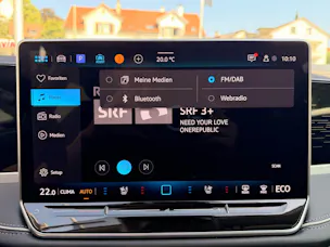 VW Passat Variant 1.5 TSI eHybrid 204 PS Elegance *** WUNDERSCHÖNES FAHRZEUG MIT TOP AUSSTATTUNG !!! ***
