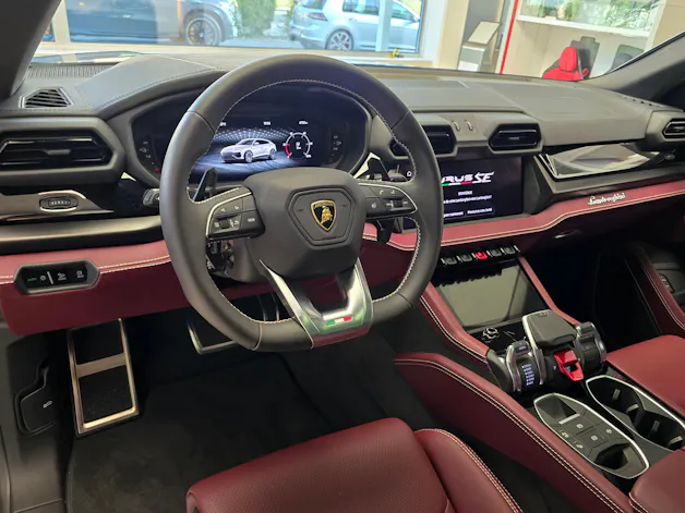 Lamborghini Urus SE
