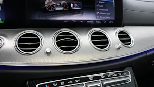 MERCEDES-BENZ E 220 d AMG Line
