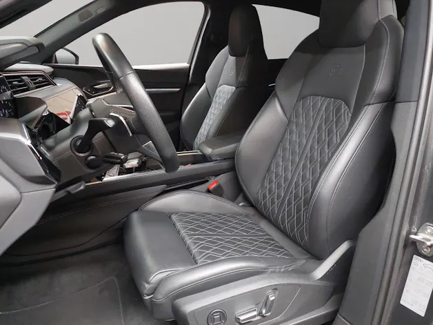 Audi e-tron 55 Sportback S Line Black Edition quattro