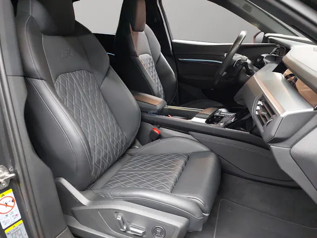 Audi e-tron 55 Sportback S Line Black Edition quattro