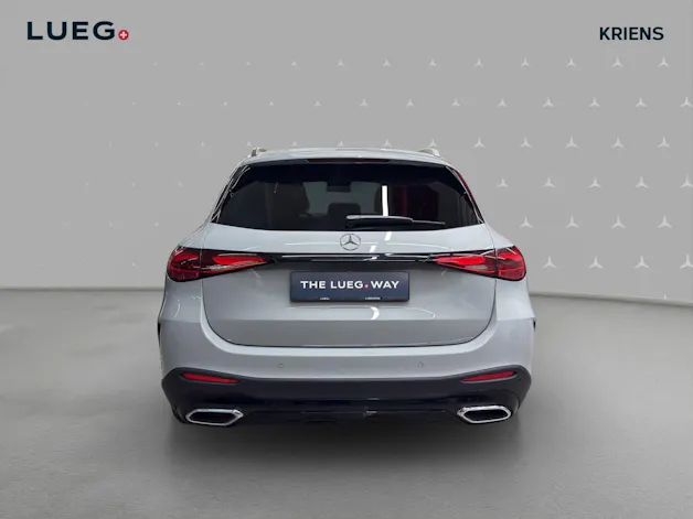 Mercedes-Benz GLC 300 4M - AMG / 360 Grad Kamera / Soundsystem / Panorama-Dach