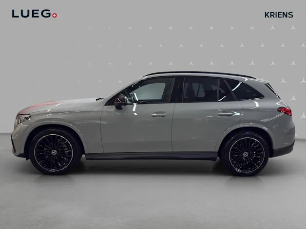 Mercedes-Benz GLC 300 4M - AMG / 360 Grad Kamera / Soundsystem / Panorama-Dach