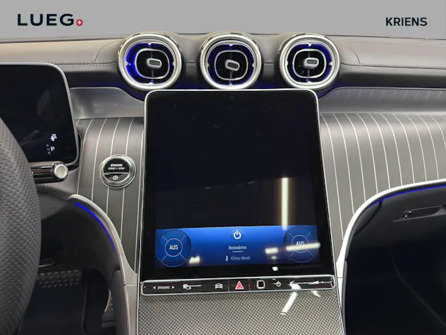 Mercedes-Benz GLC 300 4M - AMG / 360 Grad Kamera / Soundsystem / Panorama-Dach