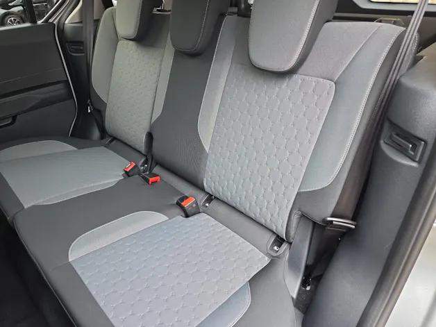 Ford Tourneo Courier 1.0 EcoBoost Titanium