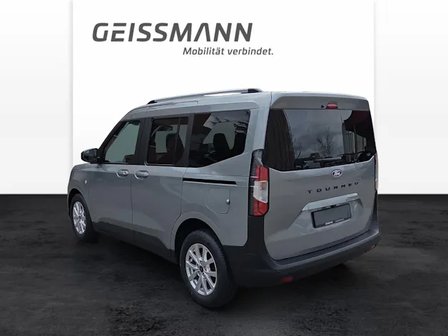 Ford Tourneo Courier 1.0 EcoBoost Titanium