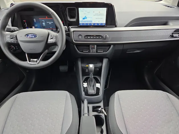 Ford Tourneo Courier 1.0 EcoBoost Titanium