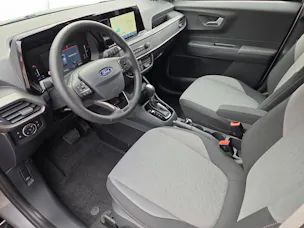 FORD Tourneo Courier 1.0 EcoBoost Titanium
