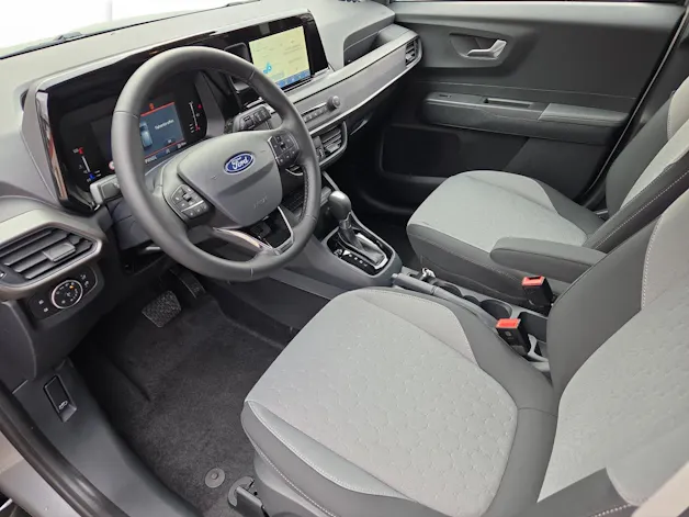 Ford Tourneo Courier 1.0 EcoBoost Titanium