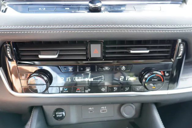 Nissan X-Trail 1.5 VC-T e-Power 4WD 7 Sitze N-Connecta