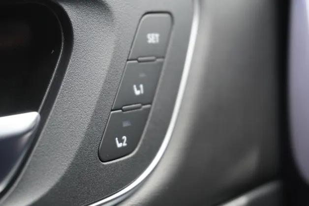 Nissan X-Trail 1.5 VC-T e-Power 4WD 7 Sitze N-Connecta