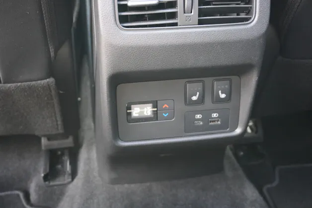 Nissan X-Trail 1.5 VC-T e-Power 4WD 7 Sitze N-Connecta