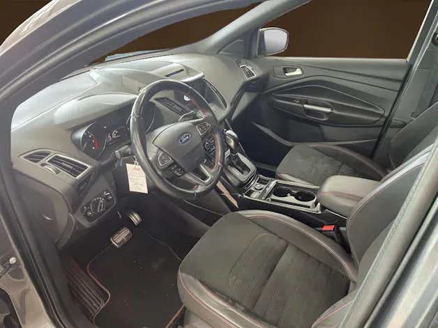 Ford Kuga 1.5 EcoB 176 ST-Line