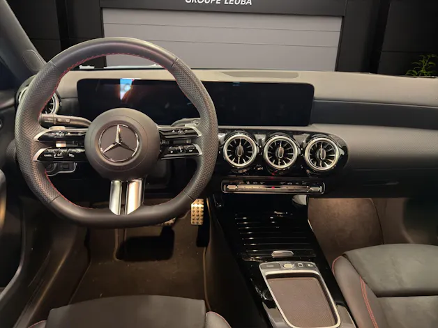 Mercedes-Benz A 220 4Matic 8G-DCT