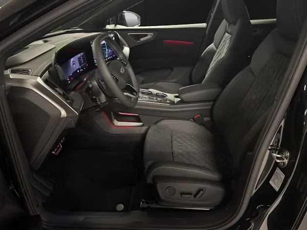 Audi Q4 e-tron SUV quattro performance