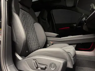 AUDI Q4 e-tron SUV quattro performance