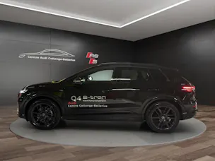 AUDI Q4 e-tron SUV quattro performance
