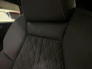 AUDI Q4 e-tron SUV quattro performance
