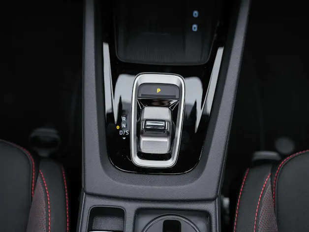 Škoda Octavia Combi 2.0 TSI DSG RS *Panorama*Canton Sound*Head-Up*