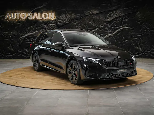 Škoda Octavia Combi 2.0 TSI DSG RS *Panorama*Canton Sound*Head-Up*