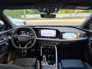AUDI SQ5 TFSI quattro S-tronic