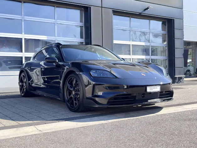 Porsche Taycan 4 Cross Turismo
