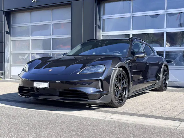 Porsche Taycan 4 Cross Turismo