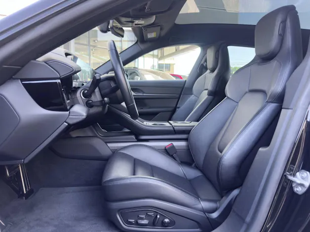 Porsche Taycan 4 Cross Turismo