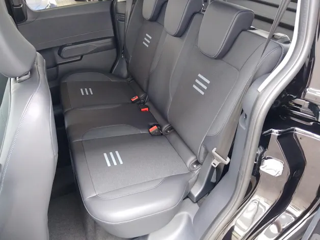Ford Tourneo Courier 1.0 EcoBoost Active