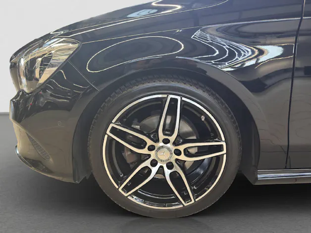 Mercedes-Benz CLA 200 Shooting Brake Night Star