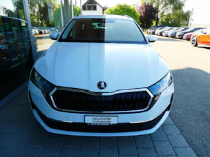 SKODA Octavia Combi 1.5 TSI Selection DSG