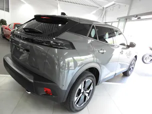 PEUGEOT 2008 1.2 MHEV 145 Allure